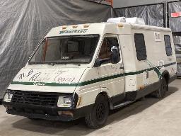 1987, WINNEBAGO LE SHARO, VÉHICULE RÉCRÉATIF