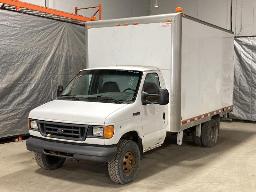 2006, FORD E-350, CAMION À 6 ROUES    CUBE