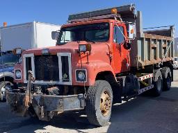 1995, INTERNATIONAL 2554, CAMION À 10  ROUES    BENNE,