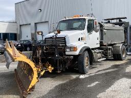 2009, STERLING L7501, CAMION À 6 ROUES BENNE, CHASSE-NEIGE,