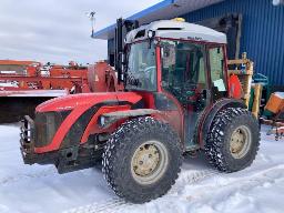 2011, CARRARO TRH-9800, TRACTEUR UTILITAIRE  4 X 4  C-NEIGE/PNEUS/90 HP