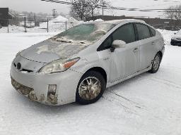 2011, TOYOTA PRIUS, AUTOMOBILE