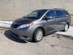 2011, TOYOTA SIENNA, FOURGONNETTE  AWD