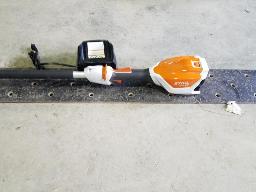 Perche d'élagage STIHL HTA50, à batterie, neuve