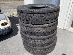 4 Pneus CONTINENTAL 215/75R17.5