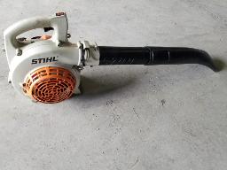 Souffleur à feuilles STIHL