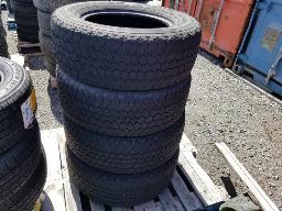 4 Pneus GOODYEAR WRANGLER LT275/65R18 hiver