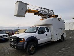 2007 FORD F550, camion nacelle,