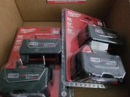 4 Batteries M18 RED LITHIUM XC5.0 MILWAUKEE, neuves