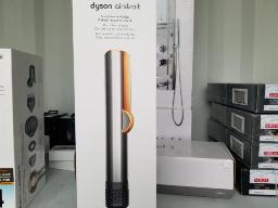 Séchage et lissage de cheveux DYSON, neuf