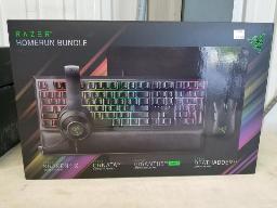 Gaming headset -keyboard-mouse mat , home run bundle RAZER , neuf