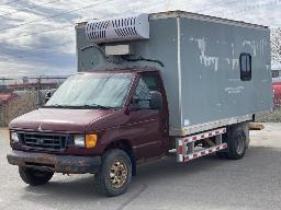 2003, FORD E-450, CAMION-CUBE    6 ROUES, 14 PIEDS,