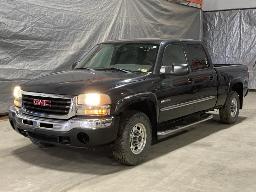 2004, GMC SIERRA 2500, CAMIONNETTE  4 X 4