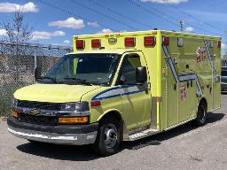 2014, CHEVROLET EXPRESS 4500, AMBULANCE 6 ROUES,