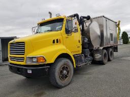 2000 STERLING STE, camion combiné cureur d'égout