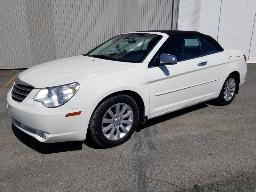 2010 CHRYSLER SEBRING, automobile décapotable