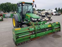 2019 JOHN DEERE 4052R, tracteur