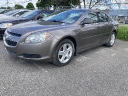 2010, CHEVROLET MALIBU, AUTOMOBILE    AUCUNE CLÉ