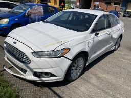 2014, FORD FUSION, AUTOMOBILE    HYBRIDE