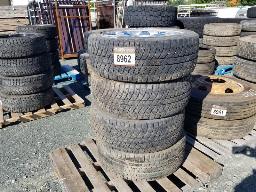 4 Pneus BRIDGESTONE DUELER P285/45R22 avec mags  Cadillac Escalade