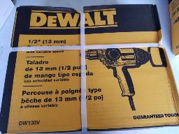 DEWALT-Perceuse 1/2  à poignée type bêche à vitesse variable, neuve