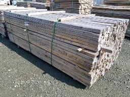 Bundle de bois 2''x3''x96'' environ 306 mcx