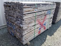 Bundle de bois 2''x4''x74'' environ 300 mcx