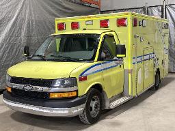 2015, CHEVROLET EXPRESS 3500, AMBULANCE    6 ROUES