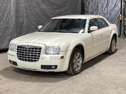 2007, CHRYSLER 300, AUTOMOBILE