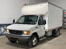 2007, FORD E-450, CAMION CUBE    6 ROUES,