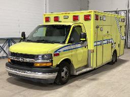 2015, CHEVROLET EXPRESS 3500, AMBULANCE    6 ROUES,