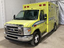 2017, FORD E-350, AMBULANCE    6 ROUES