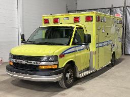 2015, CHEVROLET EXPRESS 3500, AMBULANCE    6 ROUES,