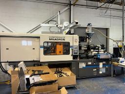 PRESSE À IINJECTION CINCINNATI 300T