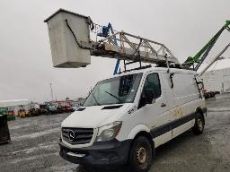 2016 MERCEDES SPRINTER 2500, camion nacelle