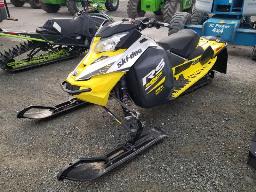 2015 SKIDOO MXZ RACING 600RS, motoneige POUR PIECES SEULEMENT