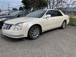 2009, CADILLAC DTS, AUTOMOBILE