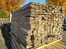 Bundle de bois 2''x4''x73'' environ 240 mcx