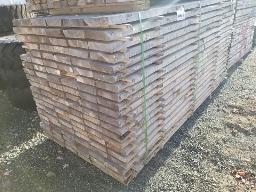 Bundle de bois 2''x8''x8' environ 160 mcx