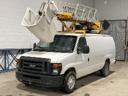 2011, FORD E-350, FOURGONNETTE    NACELLE