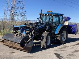 2000, NEW HOLLAND TS110, TRACTEUR 90 HP PTO  4 X 4  GODET, SOUFFLEUSE, BALAI