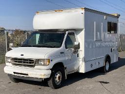 2002, FORD E-450, CAMION CUBE    6 ROUES