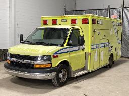 2015, CHEVROLET EXPRESS 3500, AMBULANCE 6 ROUES