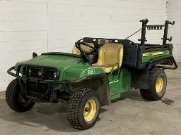 2010, JOHN DEERE GATOR TE, CÔTE-À-CÔTE