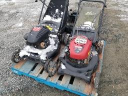 3 Tondeuses à essence usagées