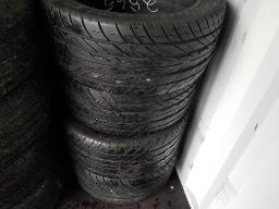 2 pneus GOOD YEAR EAGLE P275/40ZR18 et 2 pneus GOOD YEAR EAGLE 245/45ZR17