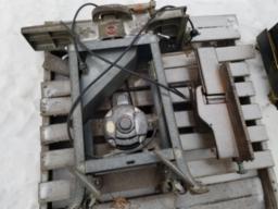 1 Corroyeur 16'' et 1 corroyeur 14''