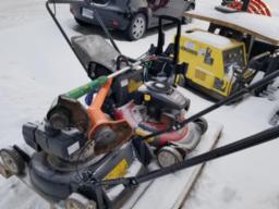 5 Articles: 2 Tondeuses à essence, 2 coupe bordure, 1 laveuse à pression