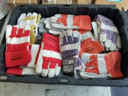 175 Paires de gant de modèles variés, neufs