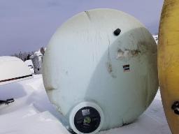 Réservoir en plastique 2600 gallons